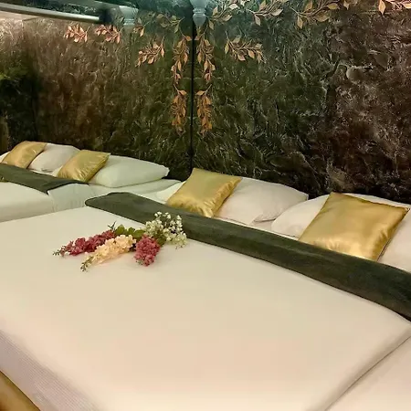 Sofia Private Wellness - Sauna & Jacuzzi Praga